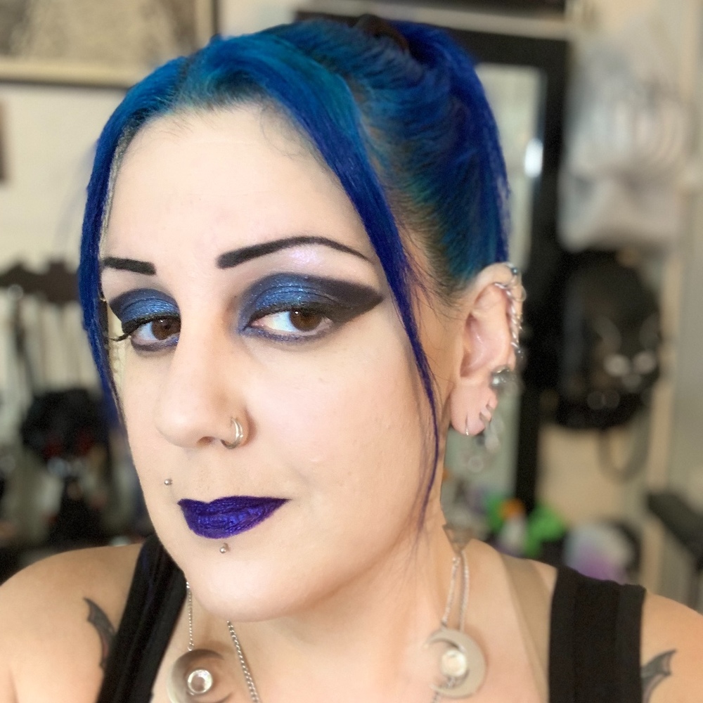 Meet your Posher, Naomi